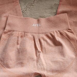 AYBL Women's Seamless Leggings in Soft Peach